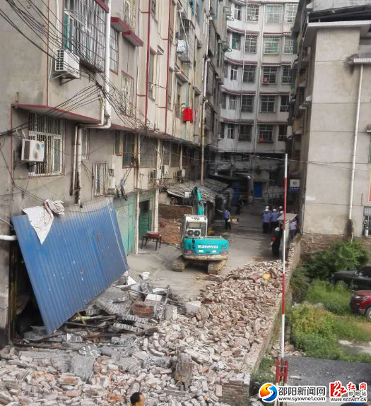 清理汽車南站通道