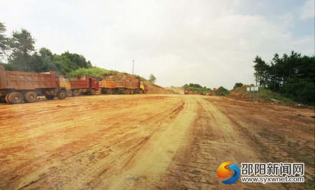 學院路二期項目建設(shè)工地。