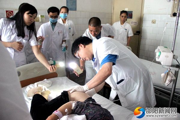 2、專家到病房查房