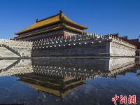 雨后北京開啟蔚藍(lán)模式 故宮現(xiàn)“天空之鏡”