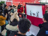 江蘇徐州：民俗中國(guó)年 溫暖回家路
