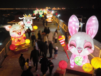 河北正定：流光溢彩繪古城

