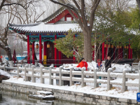 大明湖雪后景如畫(huà)
