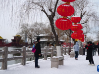 大明湖雪后景如畫(huà)
