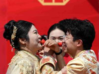 河北石家莊：為愛結(jié)緣
