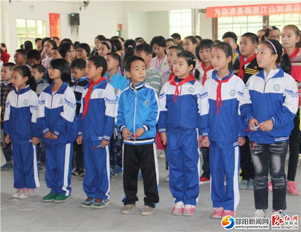 2、参加温暖微行动、彩虹行的学生