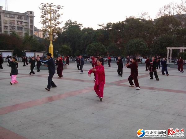 2016年2月28日隆回县桃洪镇市民热恋太极拳 传承全民运动健康无价04