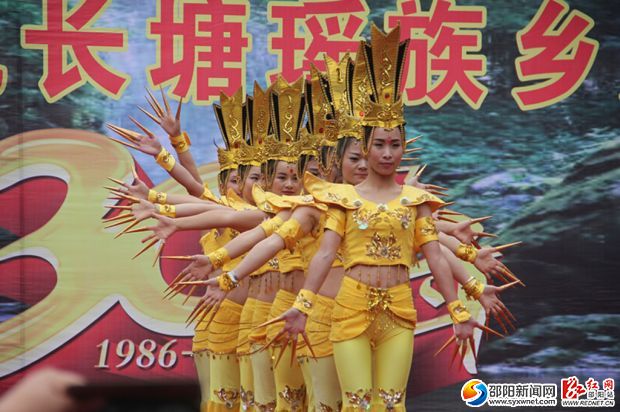 节目《千手观音》。