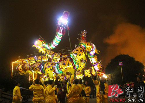 图为城步吊龙