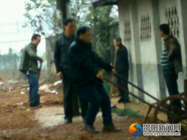 铺路1