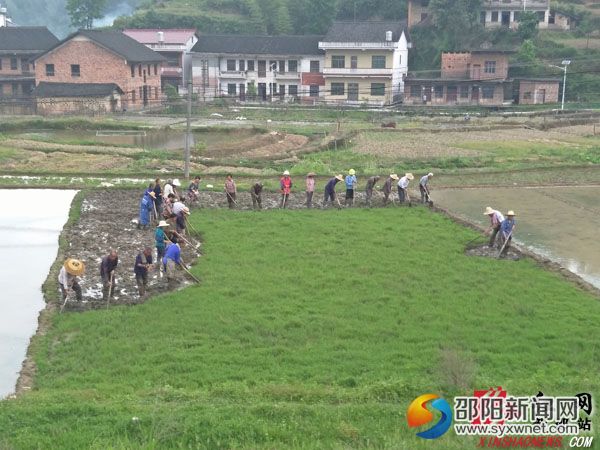 山口关村村民帮助没有劳动能力贫困户副本