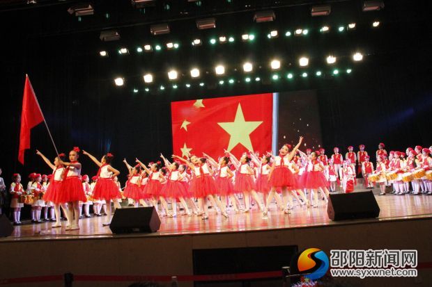 东方红小学鼓号综艺《心中的红领巾》辅导老师 肖艳君、李小英、李士宇、范雨姻、林莎4