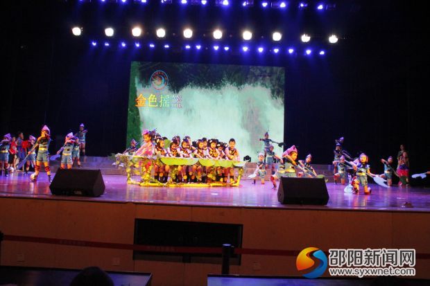 金色摇篮幼儿园情景剧《团结的由来》辅导老师 周攀、罗阿丽2
