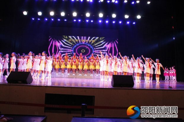 梨子园小学——歌舞《为梦想时刻准备着》辅导老师:黄小英、孙微、刘美英1