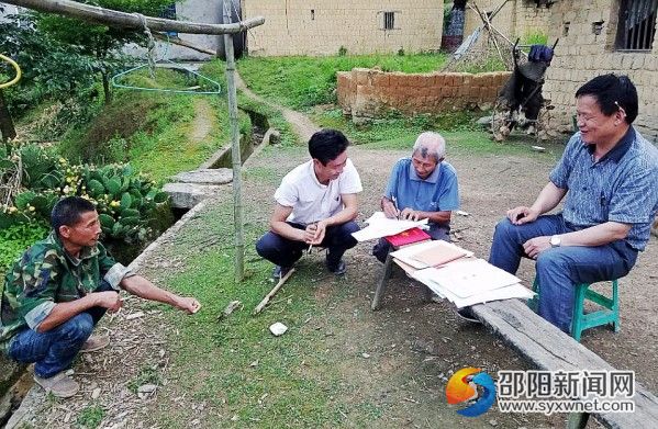 图为走访宣讲现场