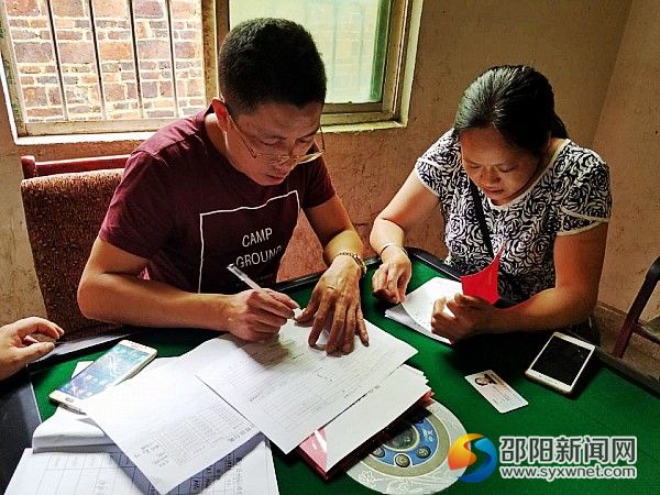 图为走访宣讲现场