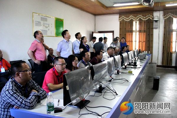 一中考点视频监控室