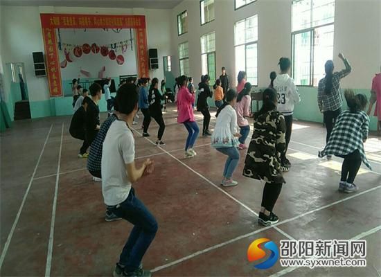 图为大甸镇学生训练大成拳5
