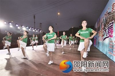 广场舞11