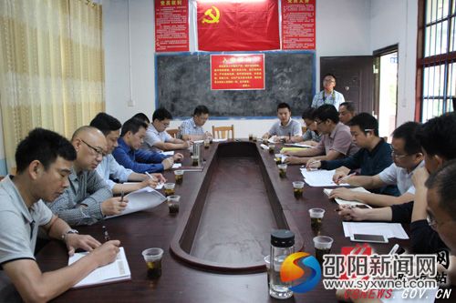 4市委常委、市纪委书记邓广雁在儒林镇金水村召开座谈会了解相关情况