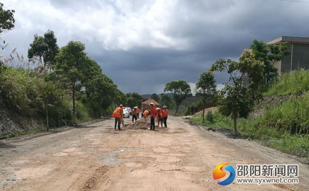 公路局抢修4
