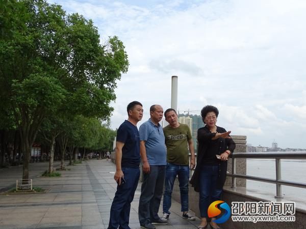 沿江路检查