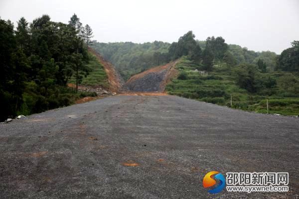 隆武公路G320过境公路路段,路基已经基本完工