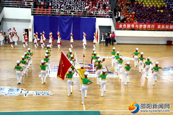 图为在本城区中心学校初赛
