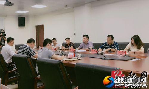 考察团与江苏徐州各级商务部门座谈交流