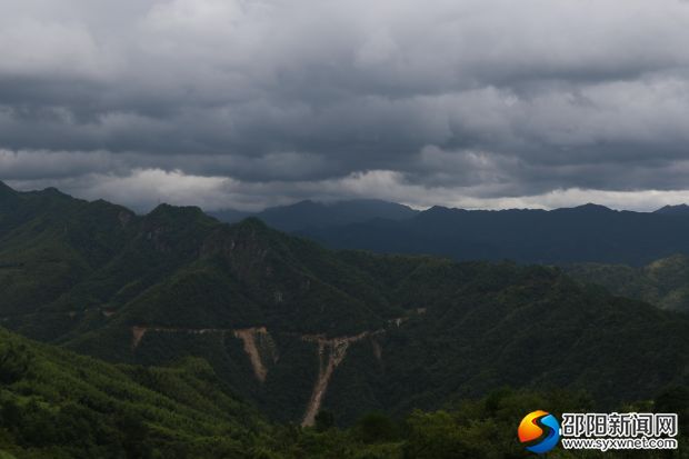 张思思公路