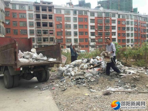 清运建筑垃圾1