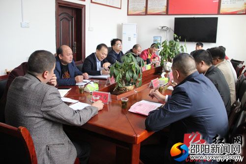 茅坪镇脱贫攻坚退出推进会现场