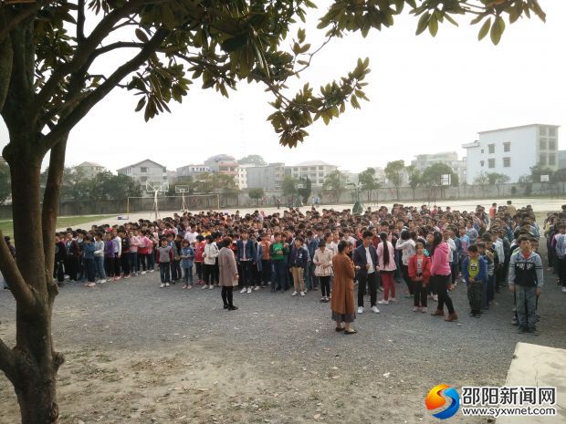 师生全部安全转移