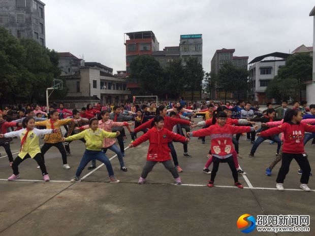 学生锻炼2