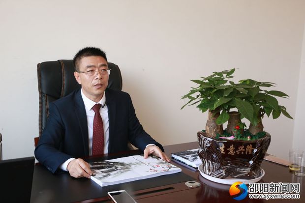 罗江坤