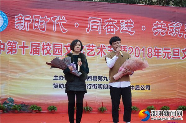 歌曲《为了谁》