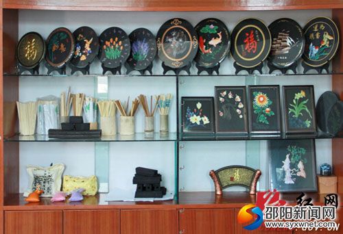 畅销海内外的城步天元农业炭雕产品