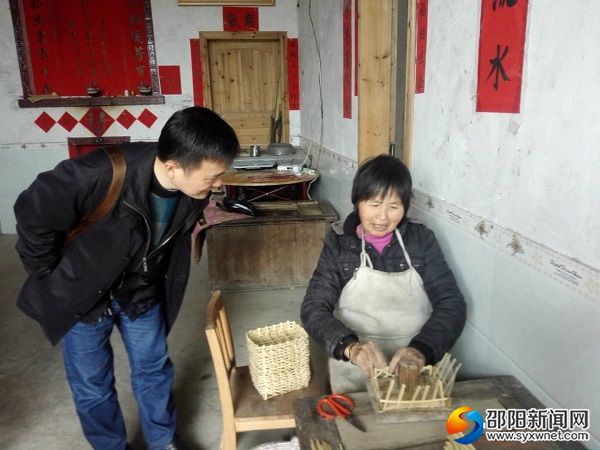 局长蒋兴元走访中