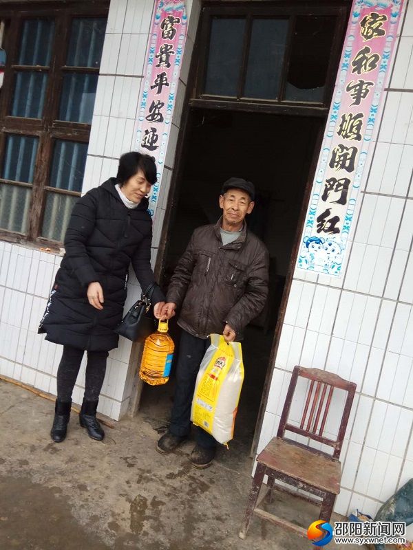 文书连走访中