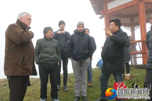 联合国工业发展组织代表一行在南山牧场调研