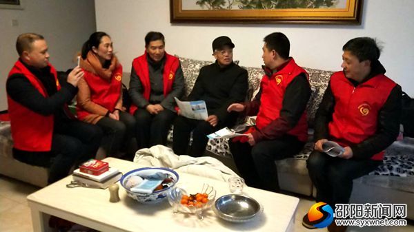 4入户宣讲禁炮殡葬改革重要意义