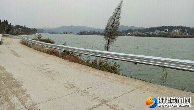 程亮的护栏 