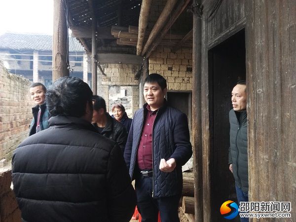 春风行动送温暖1