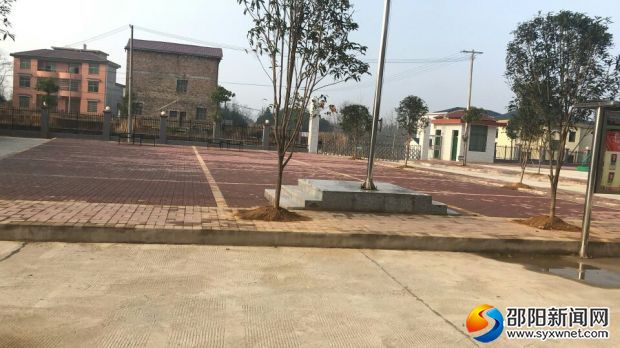 新西完小开学新貌
