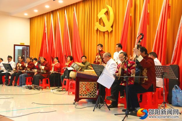 老年大学民乐团表演节目