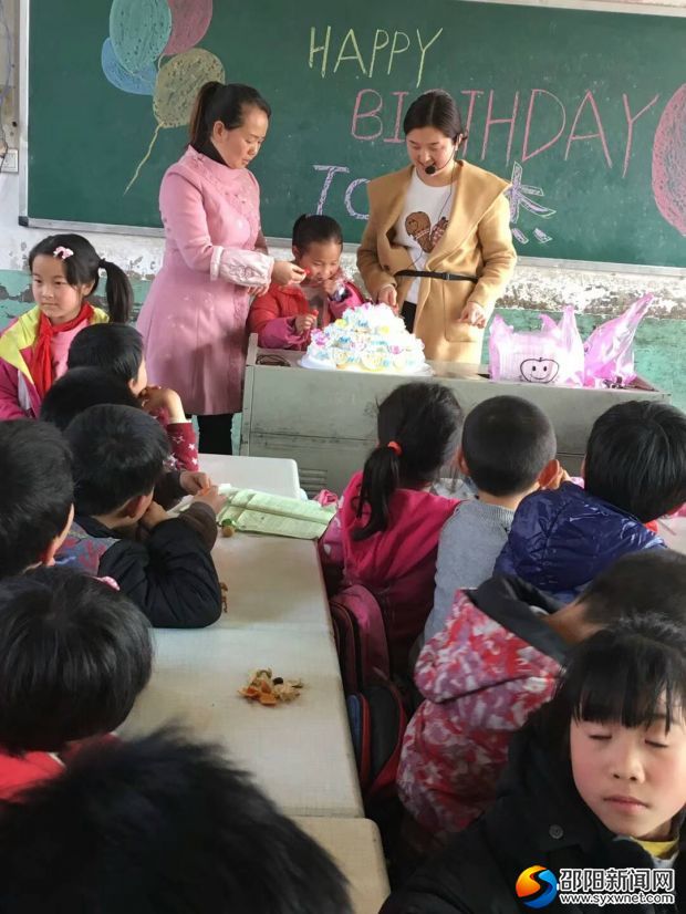 唐杰同学认真地许下了美好的愿望
