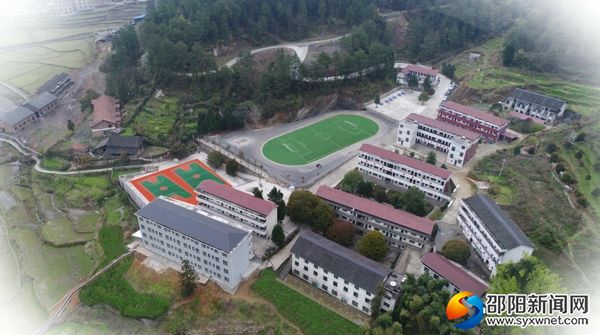 洞口县罗溪中学航拍全景
