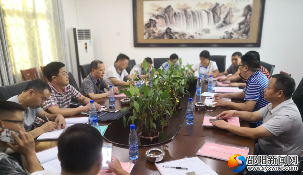 县人大常委会评议林业局小塘镇座谈会