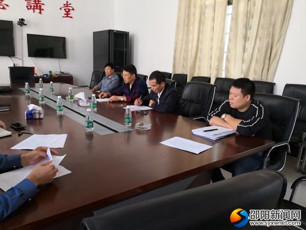 隆回县成品油市场接受市局安全检查_副本