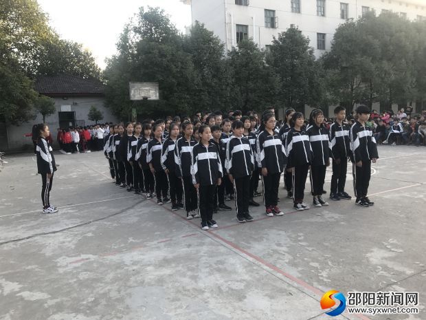 学生比赛进行时